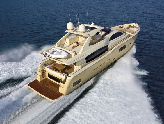 Ferretti Yachts Altura 840