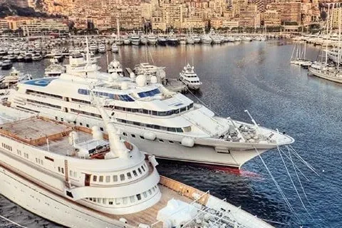 Used Luxury Yachts for Sale in Florida: Miami vs Fort Lauderdale for Better Value
