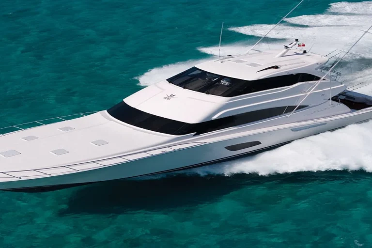 Which Luxury Yacht Brand Fits Your Ownership Style? A Buyer’s Guide